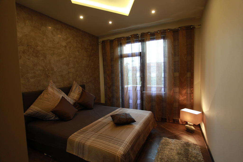 Апартмент Кафявата Къщурка Apartment София Екстериор снимка